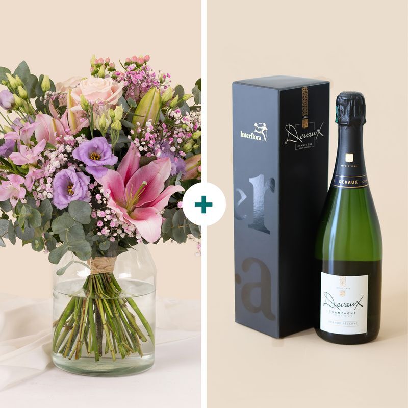 Bouquet Nuage poudré et bouteille de champagne - Interflora