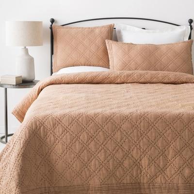 Livabliss Almeria Linen Quilt