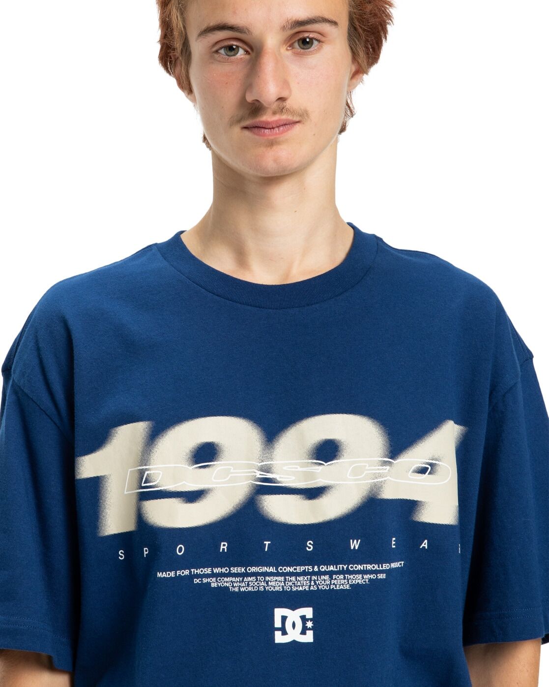 T-Shirt DC SHOES "Blurry Years", Herren, Gr. L, blau (estate blau), Obermaterial: 75% Baumwolle, 25% Baumwolle., Shirts T-Shirt estate blau L