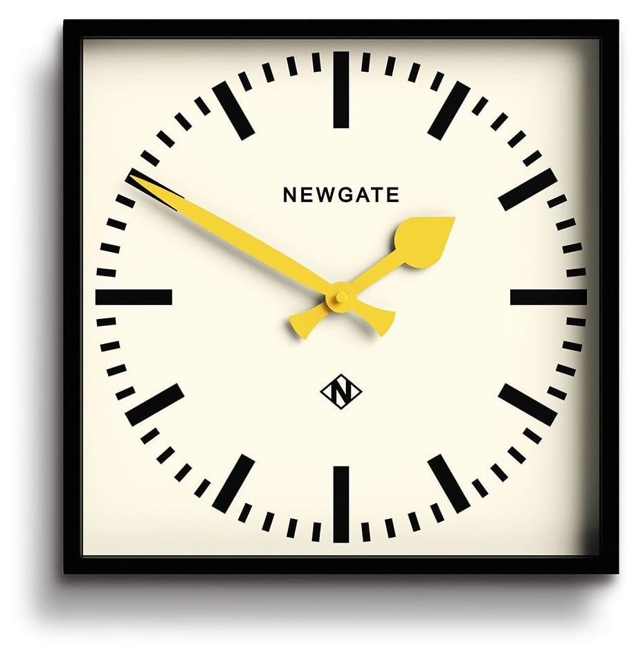 Newgate Number Five Wandklok - Vierkant - Zwart en Geel - 33,5 x 33,5 cm