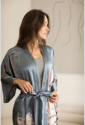 KIM + ONO Jia Washable Silk Lightweight Short Kimono   KIM+ONO - grey (final sale) / one size
