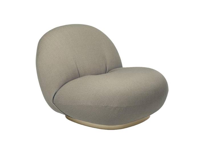 GUBI fauteuil PACHA LOUNGE CHAIR (Cat. C Kvadrat Vidar 222 - tissu et bois finition Pearl Gold)