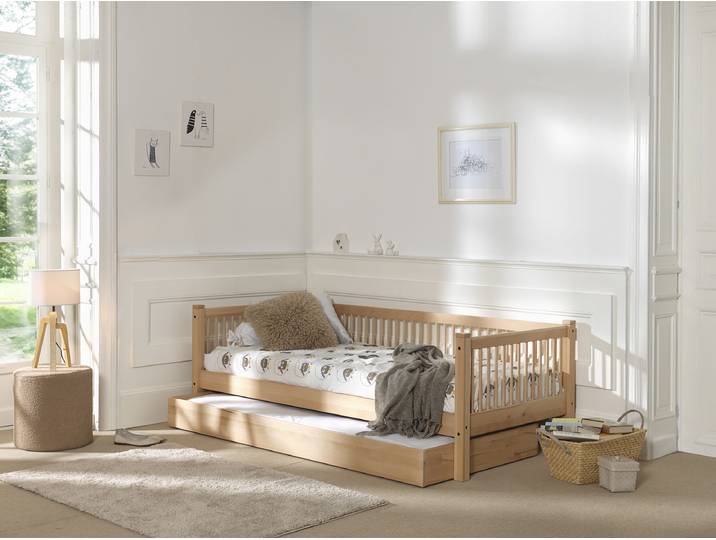 Massives Kojenbett Forrest 90 x 200cm Holz/Braun/Buche mit Bettkasten