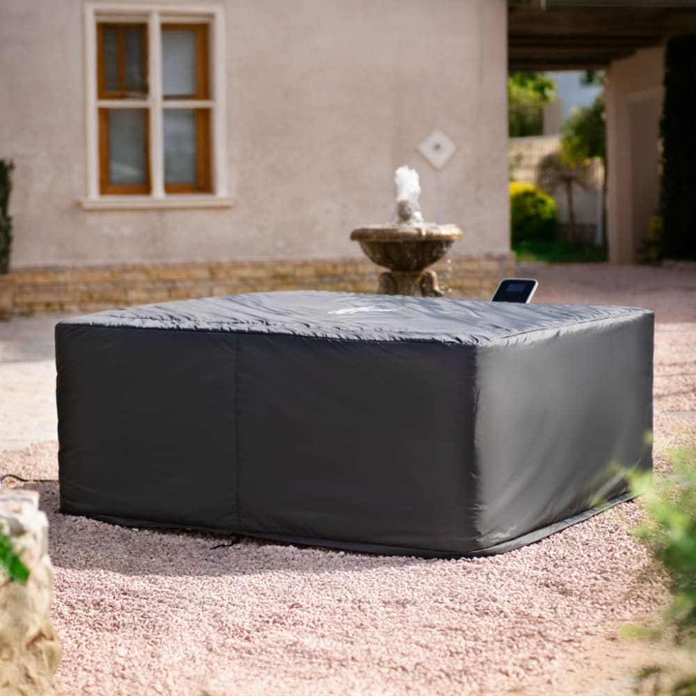 sweeek Housse pour spa oslo 6 places d 166 x 70cm Noir 166x70x166cm