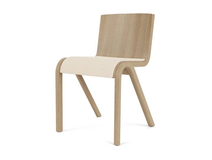 Audo Copenhagen Ready Stuhl gepolsterter Sitz Natural oak-Logan Jasmine