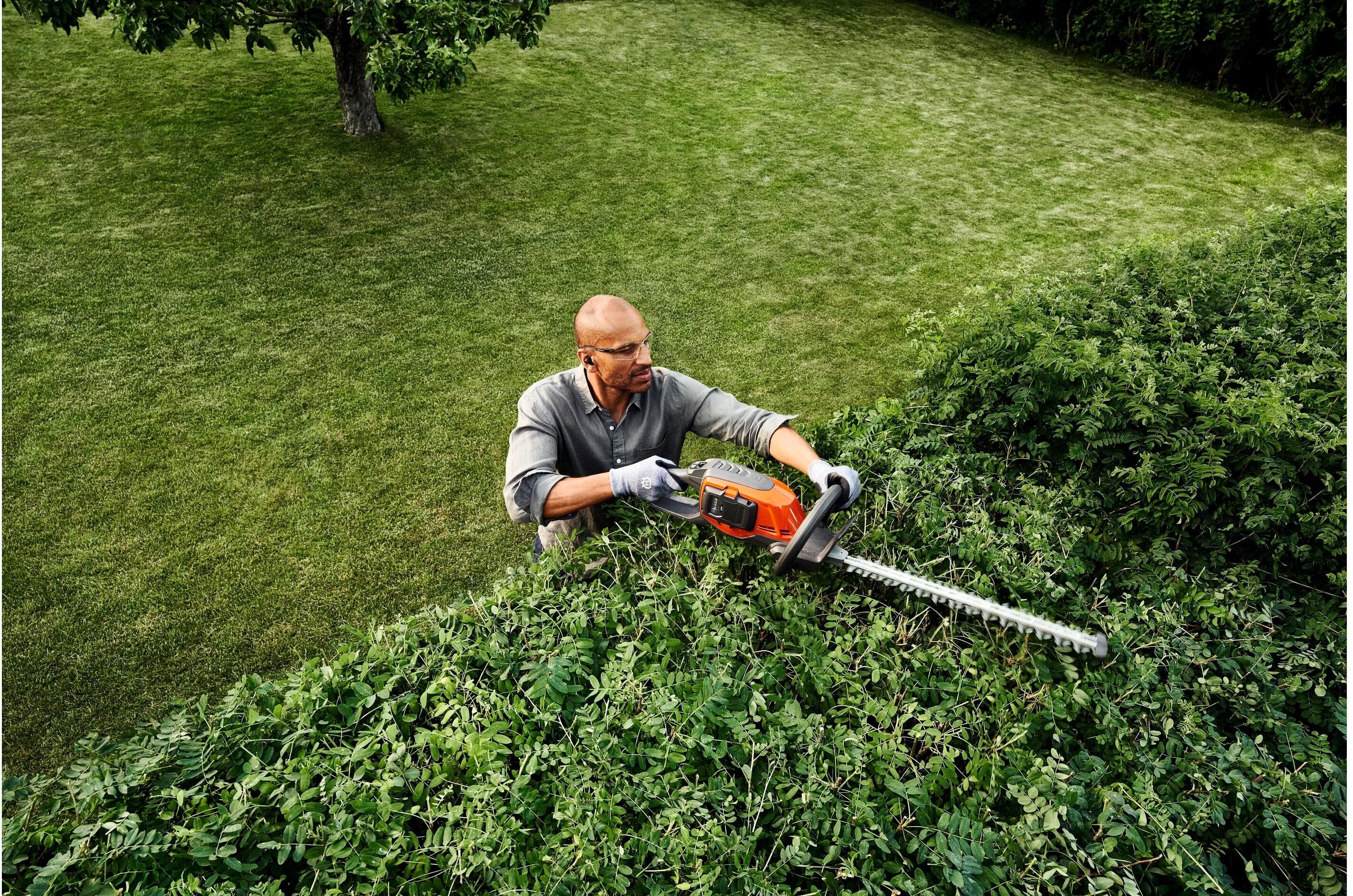 Akku-Heckenschere HUSQVARNA "215iHD45 Solo", orange (bunt), Gartenscheren-Maschinen, Akku-Heckenschere bunt Einheitsgröße
