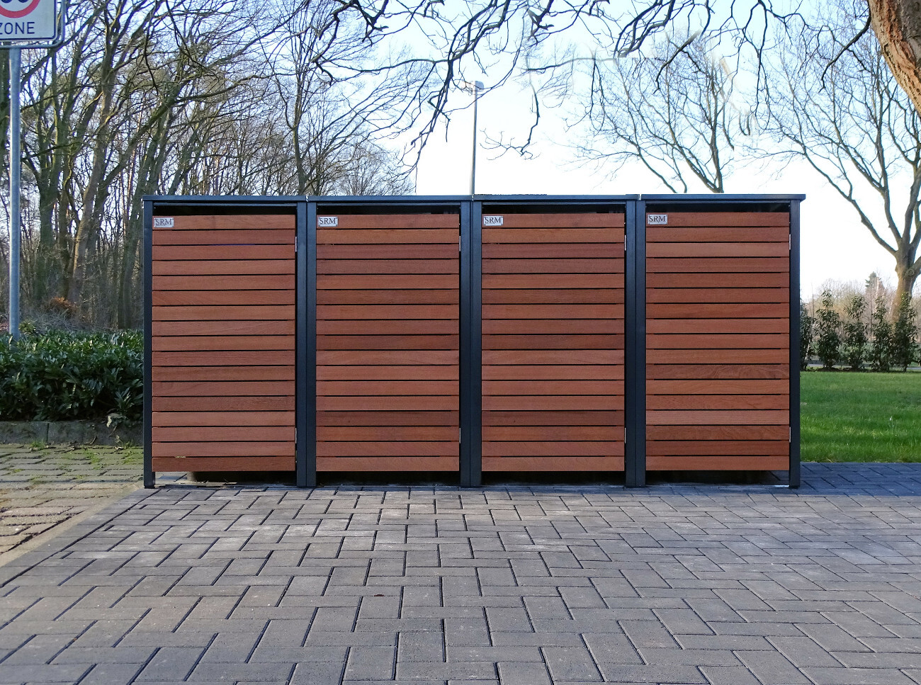 4 Mülltonnenboxen für 240 Liter-Mülltonnen in Edeldesign Anthrazit / Edelholz