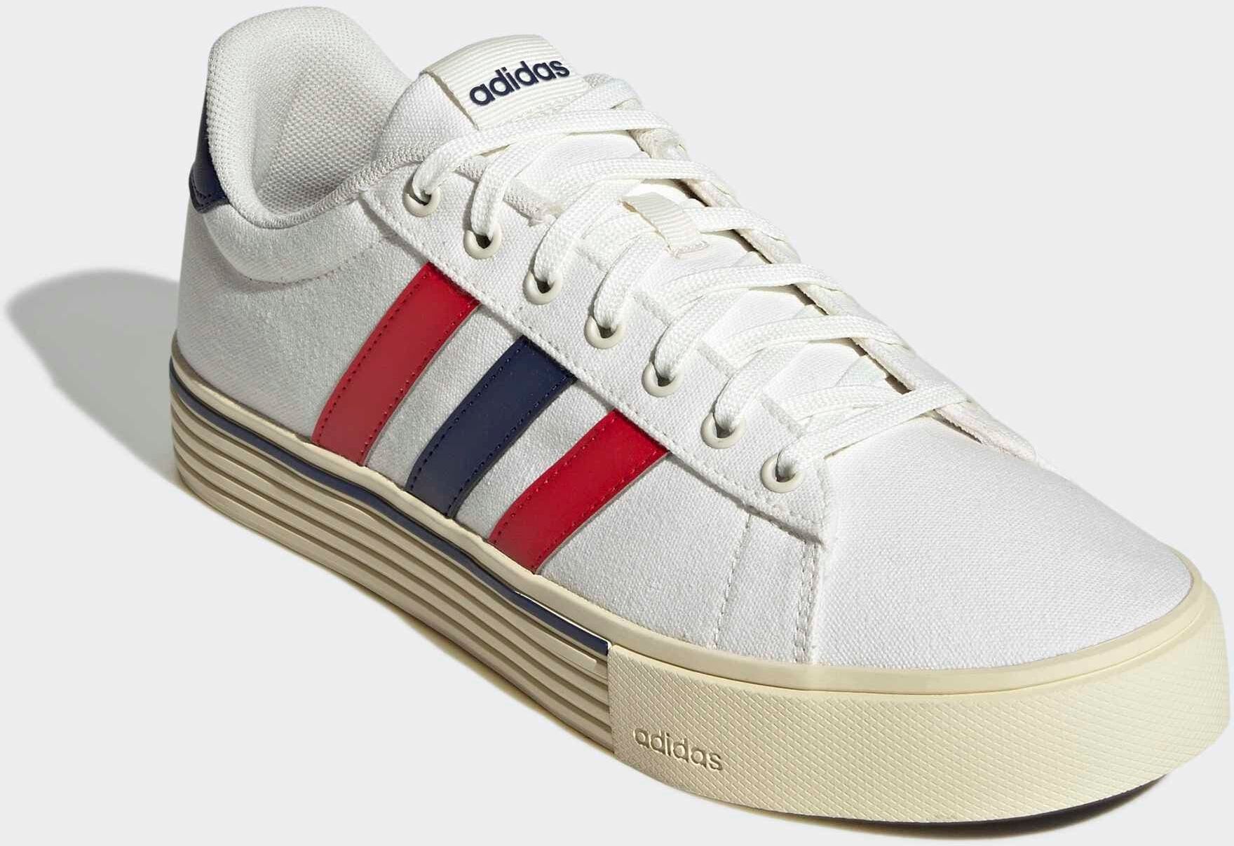Sneaker ADIDAS SPORTSWEAR "DAILY 4.0", Gr. 38, weiss (sanftes weiß, better scarlet, dunkelblau), Synthetik, Textil, Schuhe Sneaker sanftes weiß, better scarlet, dunkelblau 38