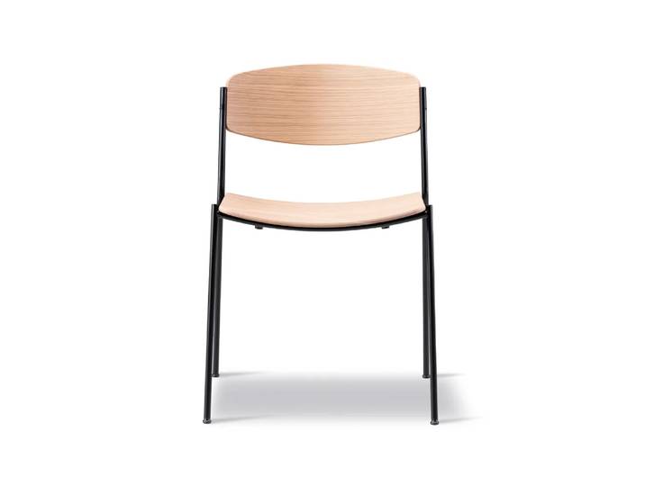 Fredericia Furniture Lynderup 3080 Stuhl Lackierte Eichen- schwarze Stahlstativ