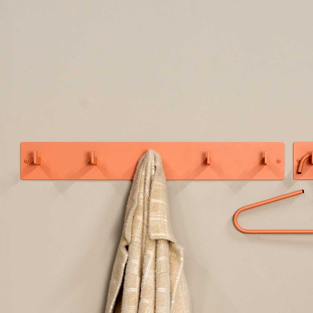 Pharao24.de Wandgarderobe aus Metall in Terracotta 5 Kleiderhaken