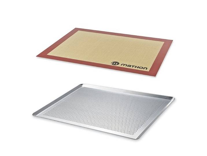 Lot Plaque à pâtisserie perforée 40 cm et tapis de cuisson pro Mathon