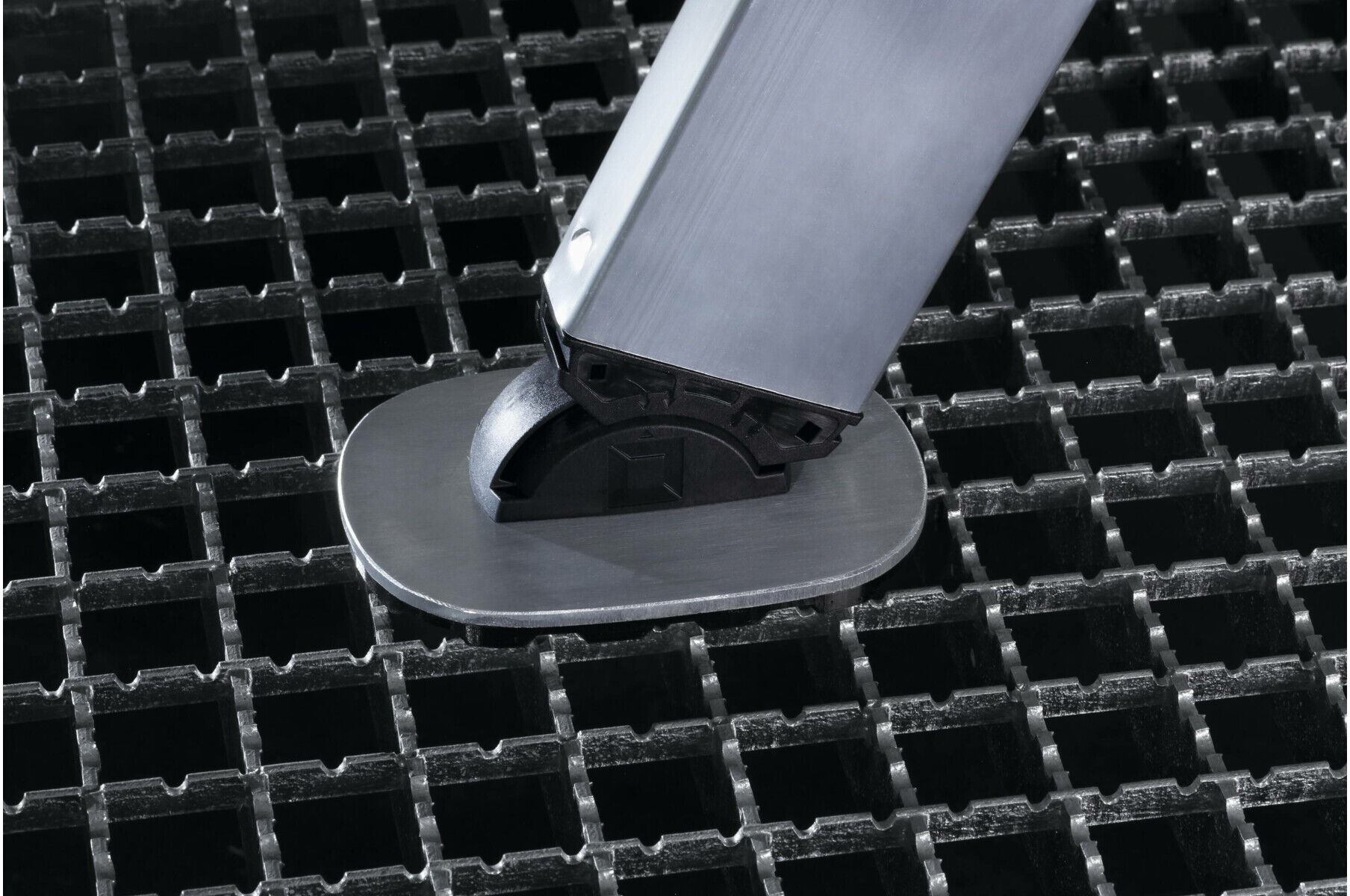 MUNK nivello-Fußplatte für Gitterroste 126x89 mm (019213)