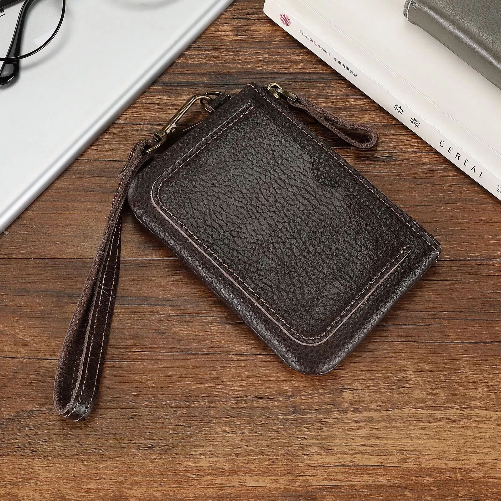 INF Münzbeutel aus echtem Leder mit Schlüsselanhänger - Schlanke & kompakte Brieftasche mit zwei Falten