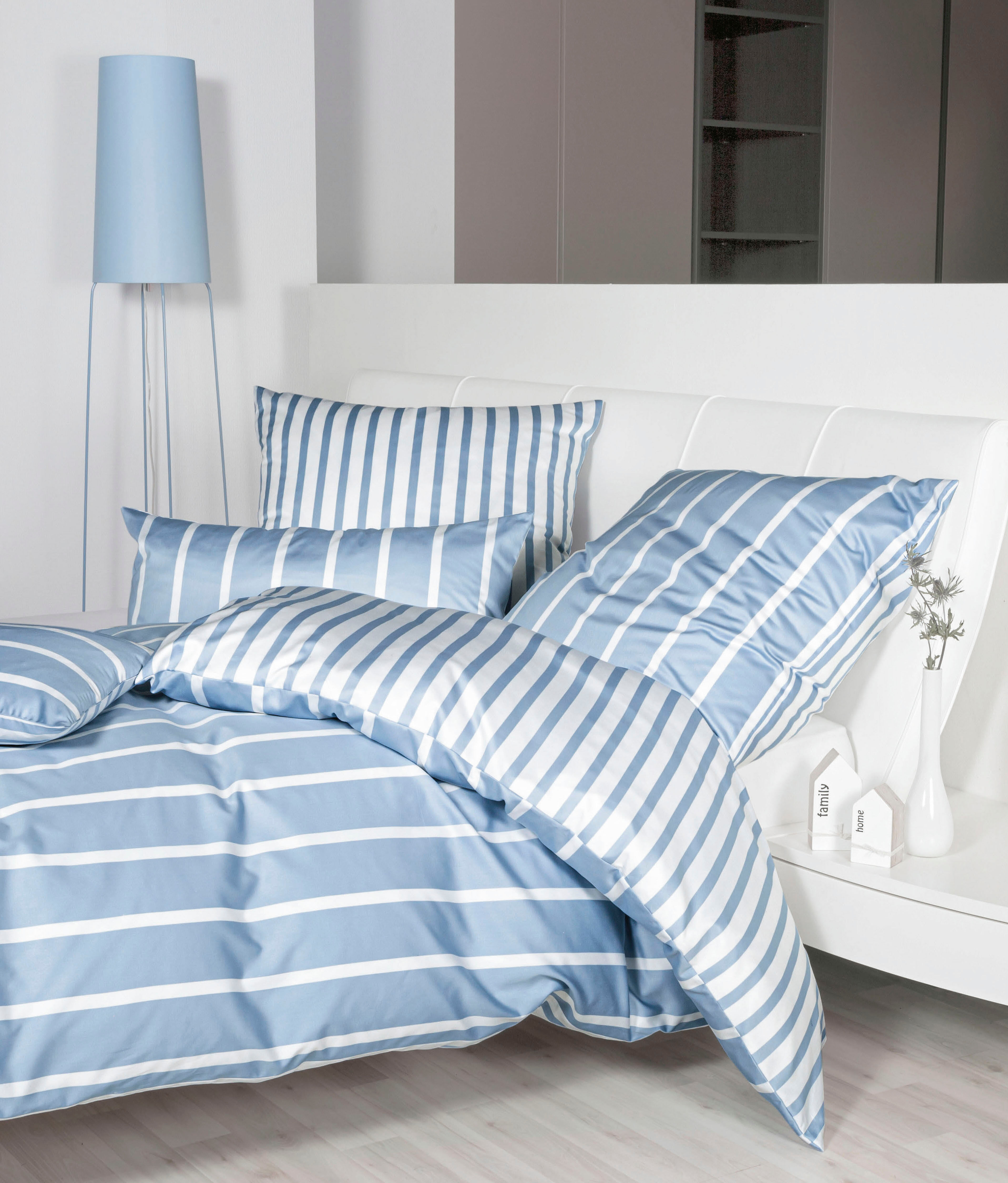 Kissenbezug JANINE "modernclassic 39028-28", blau (perlblau), B:40cm L:80cm, Mako-Satin, Obermaterial: 100% Baumwolle, Kissenbezüge, Kissenbezug, mit Reissverschluss perlblau B/L: 40cm x 80cm, 1 Stk., Mako-Satin