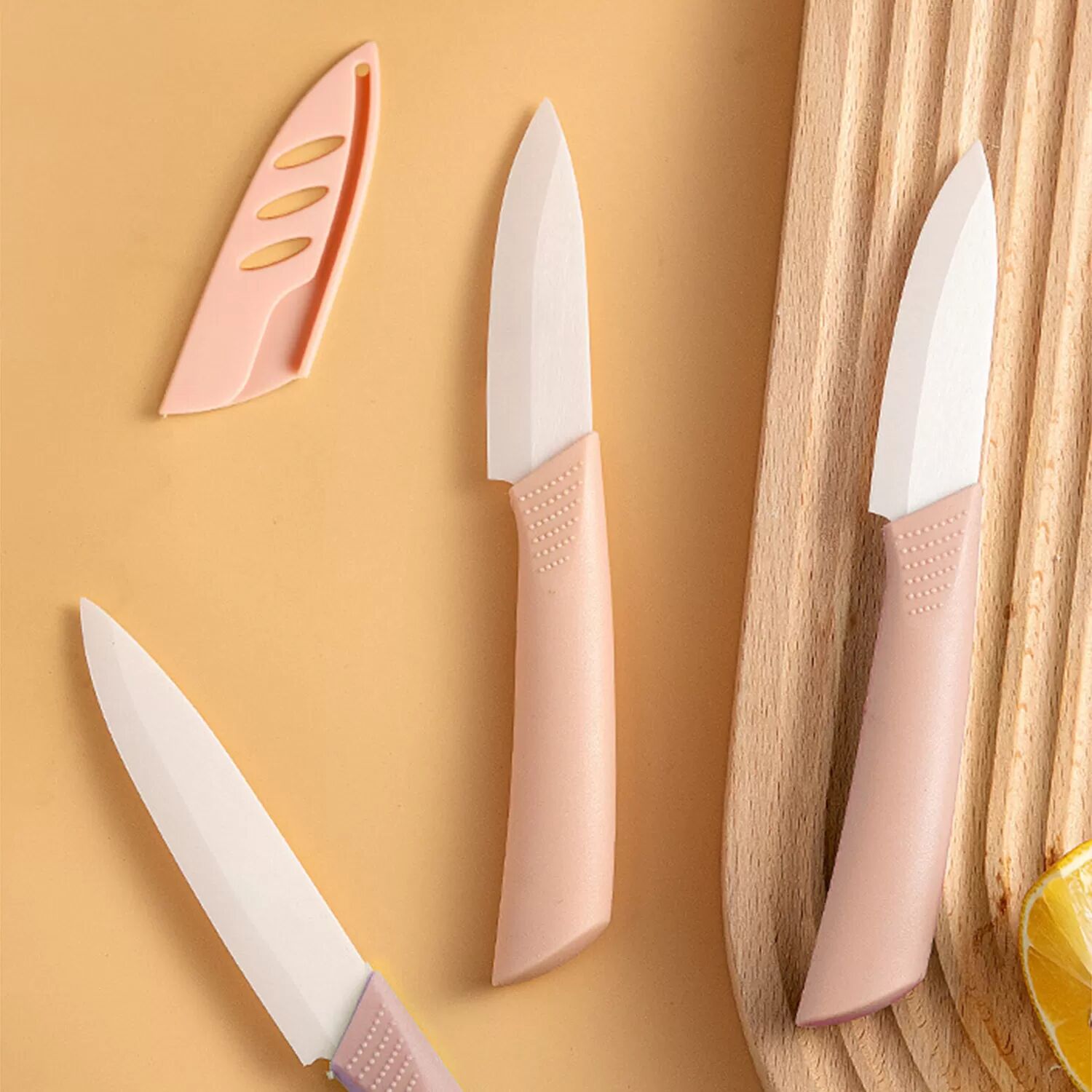 INF Keramik-Fruchtmesser 6 Zoll – pinkes Küchenmesser mit Schutzhülle und ultrascharfer Klinge S