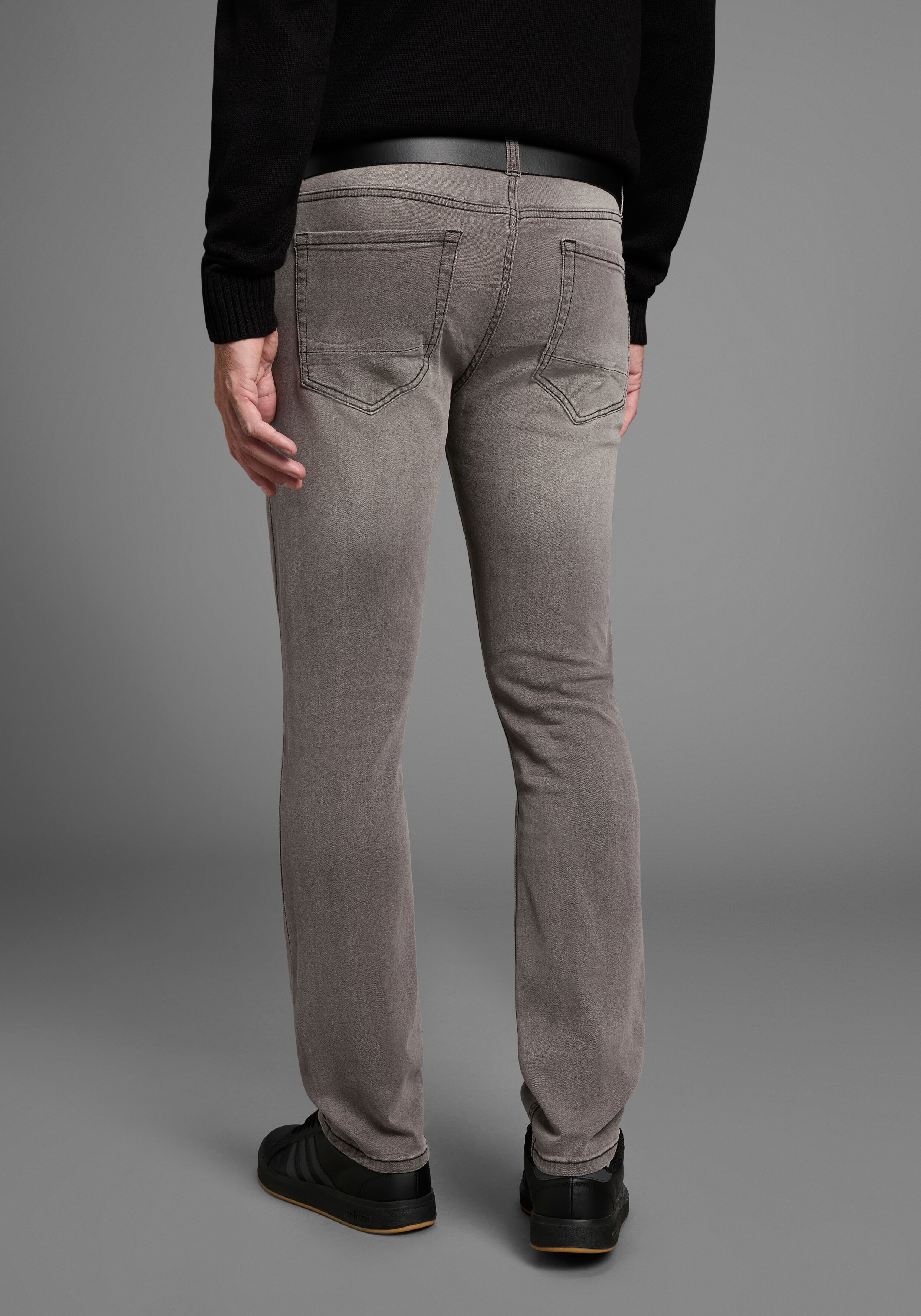 Straight-Jeans BRUNO BANANI "Hutch", Herren, Gr. 28, Länge 30, grau (grau dam.), Denim/Jeans, Obermaterial: 98% Baumwolle, 2% Elasthan, Destroyed-Effekte, straight fit lang, Jeans Straight-Jeans, gerade geschnittenes Bein, niedrige Leibhöhe, reguläre Pass