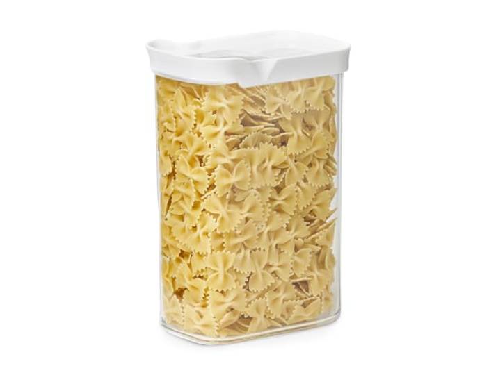 Emsa Optima Schüttdose 2,2 Liter, rechteckig, Schiebedeckel, ideal zum Portionieren, 100 Prozent sicher, hygienisch, platzeffizient, Frischedichtung, transparentes Design, N1142400