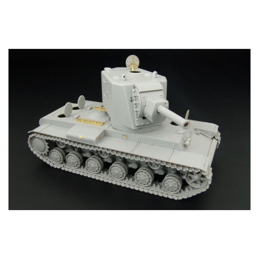 Hauler KV-2 Early (Hobbyboss) (HLX48188)