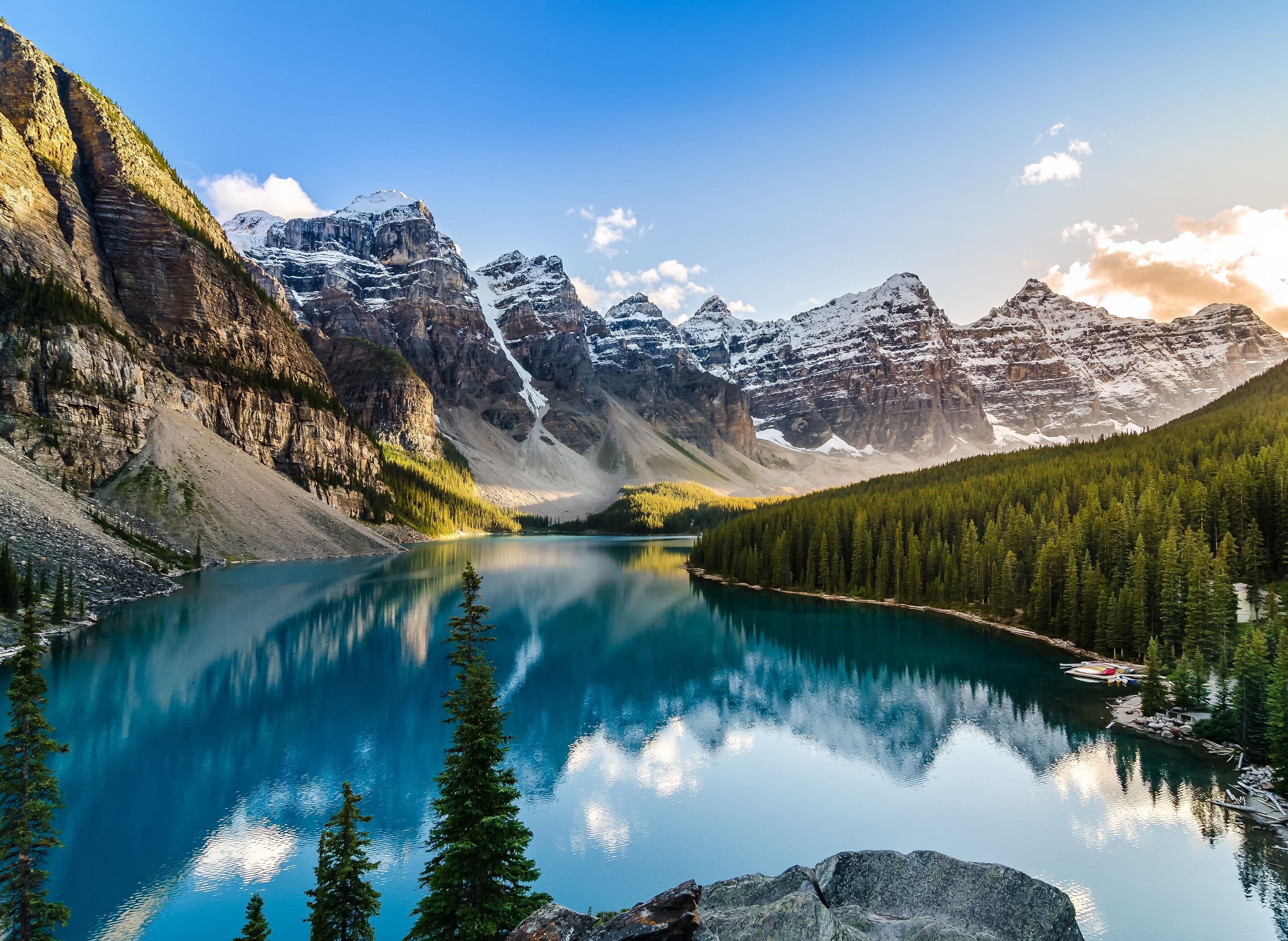 Fototapete PAPERMOON "Moraine Lake Rocky Mountains", bunt, B:5m L:2,8m, Vlies, Tapeten, Fototapete bunt B/L: 5m x 2,8m, Bahnen: 10 Stk.