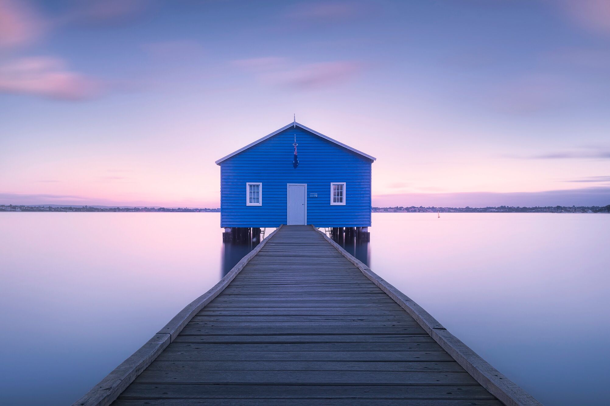 Fototapete PAPERMOON "Photo-Art RICHARD VANDEWALLE, BOOTSHAUS", bunt, B:2,5m L:1,86m, Vlies, Tapeten, Fototapete bunt B/L: 2,5m x 1,86m, Bahnen: 5 Stk.