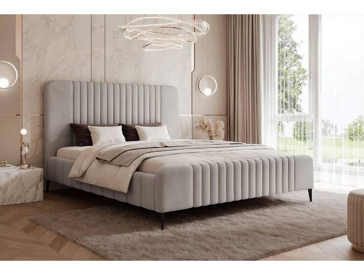 Compleo Polsterbett Design Bett mit hohen Kopfteil und Füßen, Glamour Bett