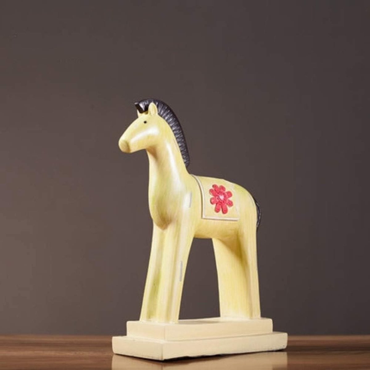 Geel Paardenbeeldje van Massief Chilled Resin voor Interieur Decoratie