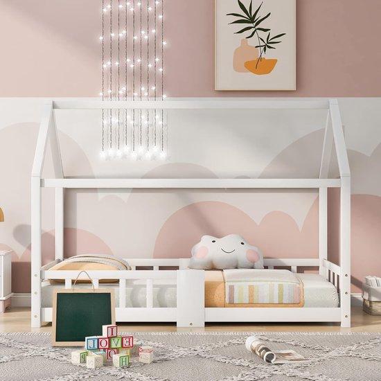 Famanu Kinderbett 90 x 200 cm - Massives Kiefernholz mit Dach