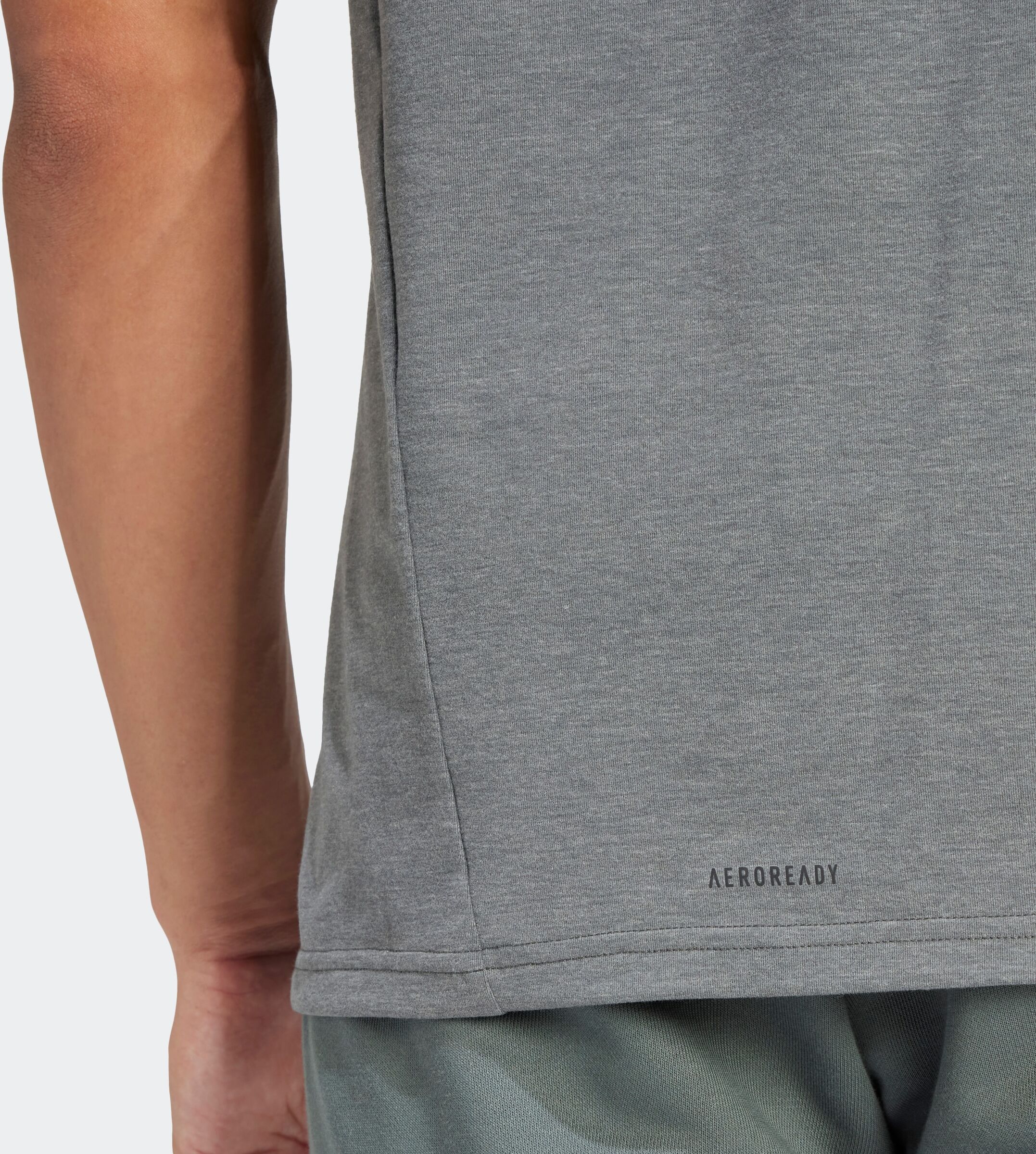 Tanktop ADIDAS PERFORMANCE "DESIGNED FOR TRAINING WORKOUT", Herren, Gr. XXL, grau (dgh solid grau), Obermaterial: 81% Polyester, 14% Lyocell, 5% Elasthan, Rundhals, Tops Tanktop, mit Rundhalsausschnitt, ohne Verschluss, sportlicher Schnitt dgh solid grau 