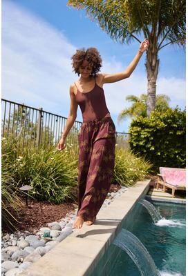 O'Neill s Rosalie Palm Stripe Pants in Chocolate, Size Small, Viscose