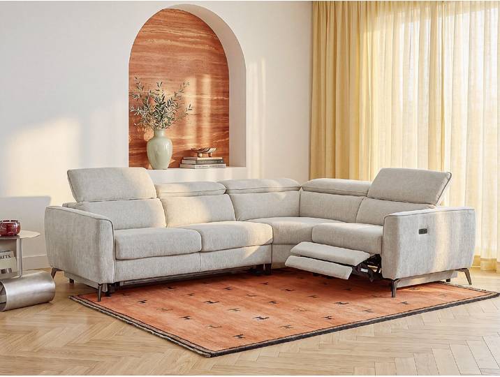 Schlafsofa mit elektrischer Relaxfunktion Ecke Rechts aus Chenille-Stoff in Beige KOBIBRA