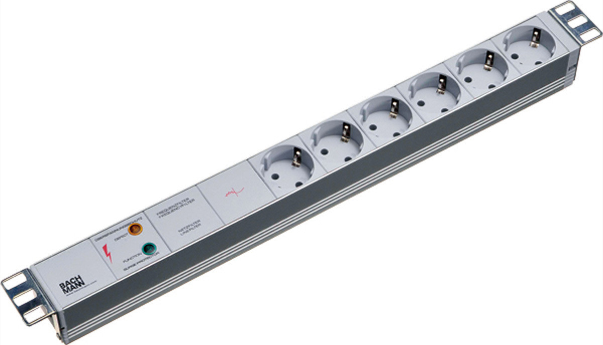 Bachmann 19-inch stekkerdoos met overspanningsbeveiliging en netfilter