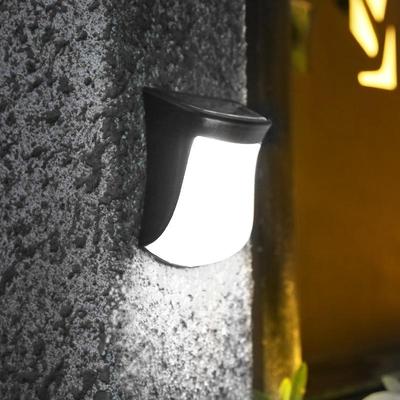 United Solar Doll Wall Light Outdoor Garden Fence Decoration, Waterproof Solar Lamp white Light