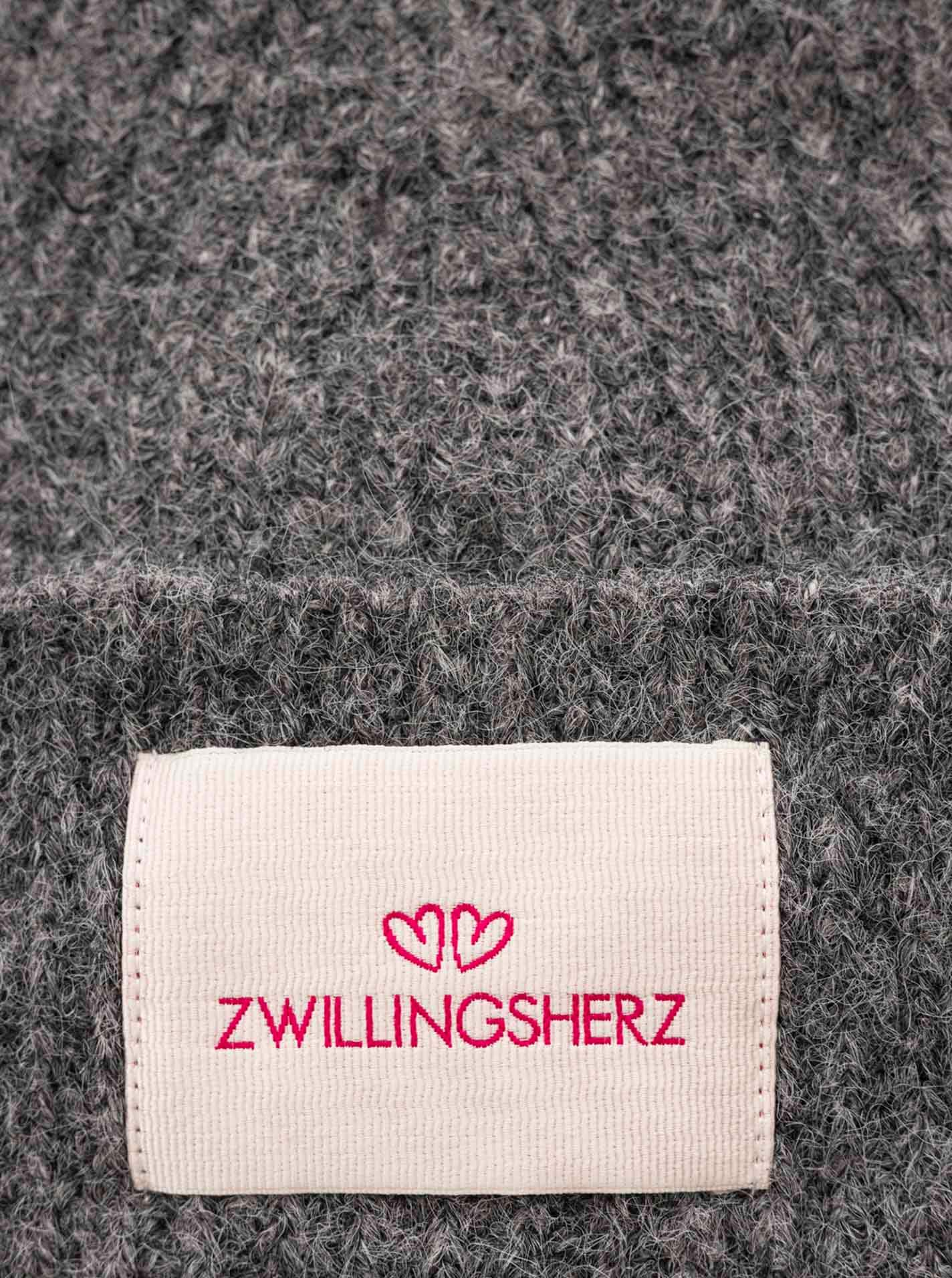 Strickmütze ZWILLINGSHERZ "Zwillingsherz Patch", Damen, grau (anthrazit), Strick, Materialmix, unifarben, Mützen Strickmütze, gerippt, mit Wolle und Umschlag, mit Patch anthrazit Einheitsgröße