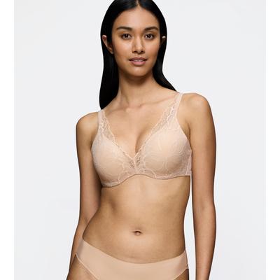 Bügel-BH TRIUMPH "Body Make-Up Illusion Lace", Damen, Gr. 70, Cup B, beige (satin cream), Microtouch, Obermaterial: 51% Polyamid, 35% Polyester, 14% Elasthan, leicht glänzend, unifarben, BHs Bügel-BH, Komfort-Bügel, wattiert, Spitze, weiche...