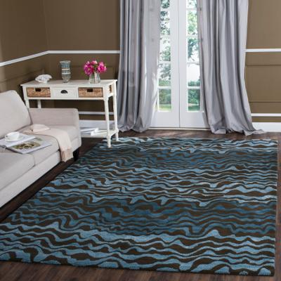 SAFAVIEH Handmade Soho Clelia Tribal N.Z. Wool Rug