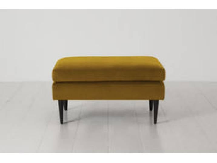 Polsterhocker Model 01, Senfgelb