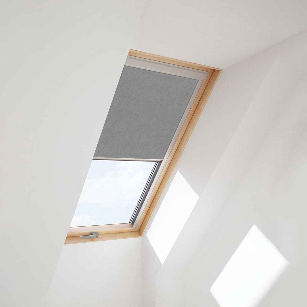 Solstro Standaard Verduisterend Rolgordijn voor VELUX Dakramen, Grijs