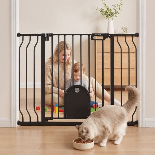 VEVOR Traphekje Zwart met kattenluik, Verstelbare breedte 75–111 cm, inclusief druk- en wandmontageset