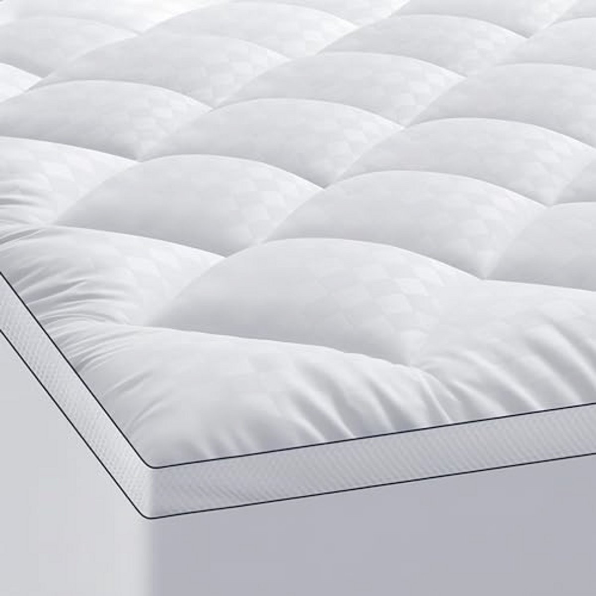 Hypoallergene topper voor tweepersoonsbed 180 x 200 cm met schuimdeeltjes