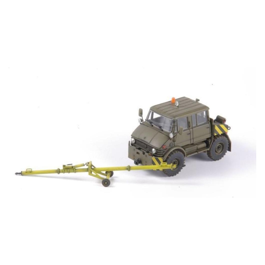 CMK Unimog U406 DoKa Military Airport Tug + Towbar (129-8055)