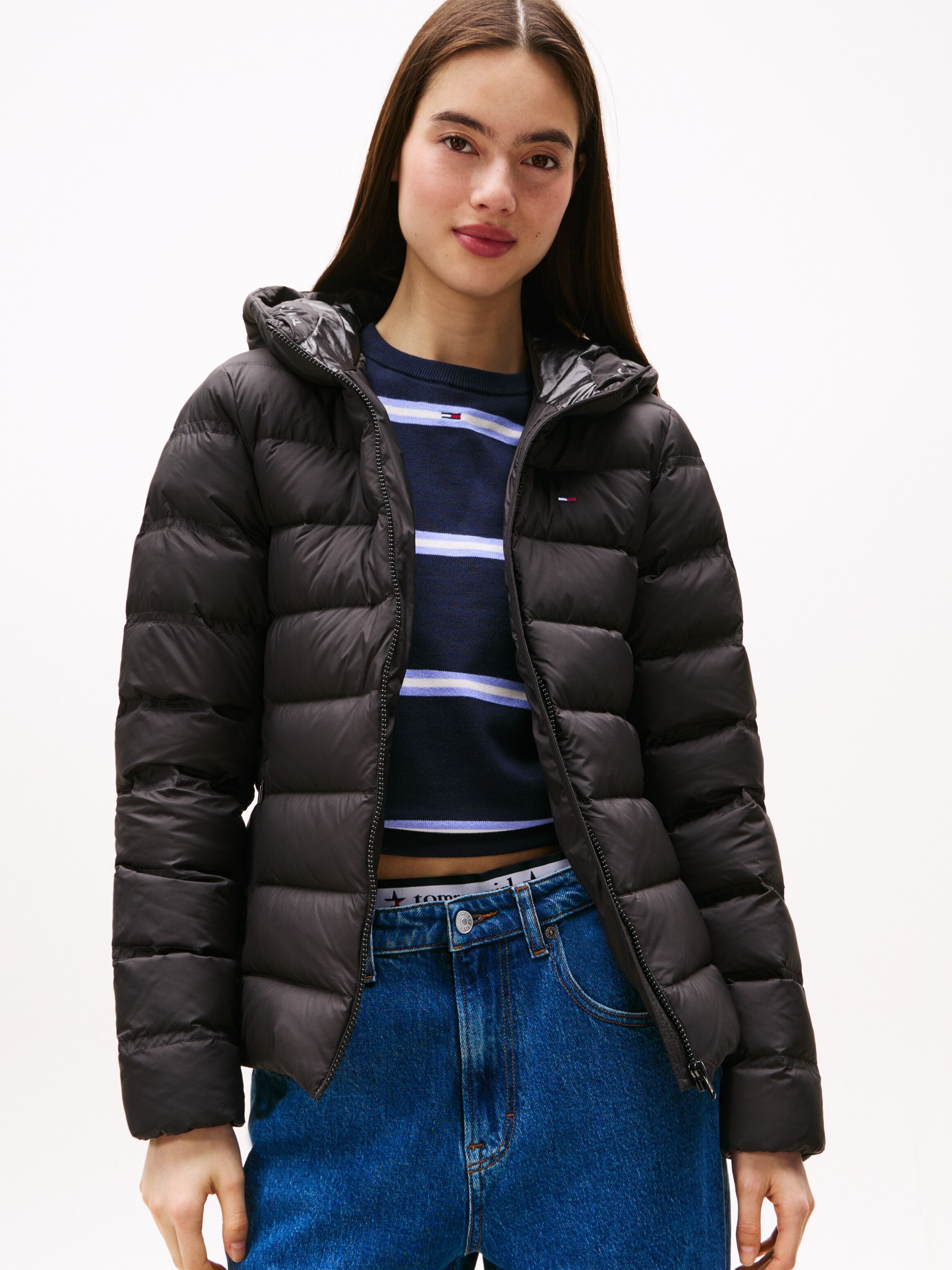 Steppjacke TOMMY JEANS "TJW SLIM HOOD PRNT DOWN JCKT EXT", Damen, Gr. XXL (44), schwarz, Web, Obermaterial: 100% Polyester, unifarben mit Farbeinsätzen, slim fit, Jacken Steppjacke