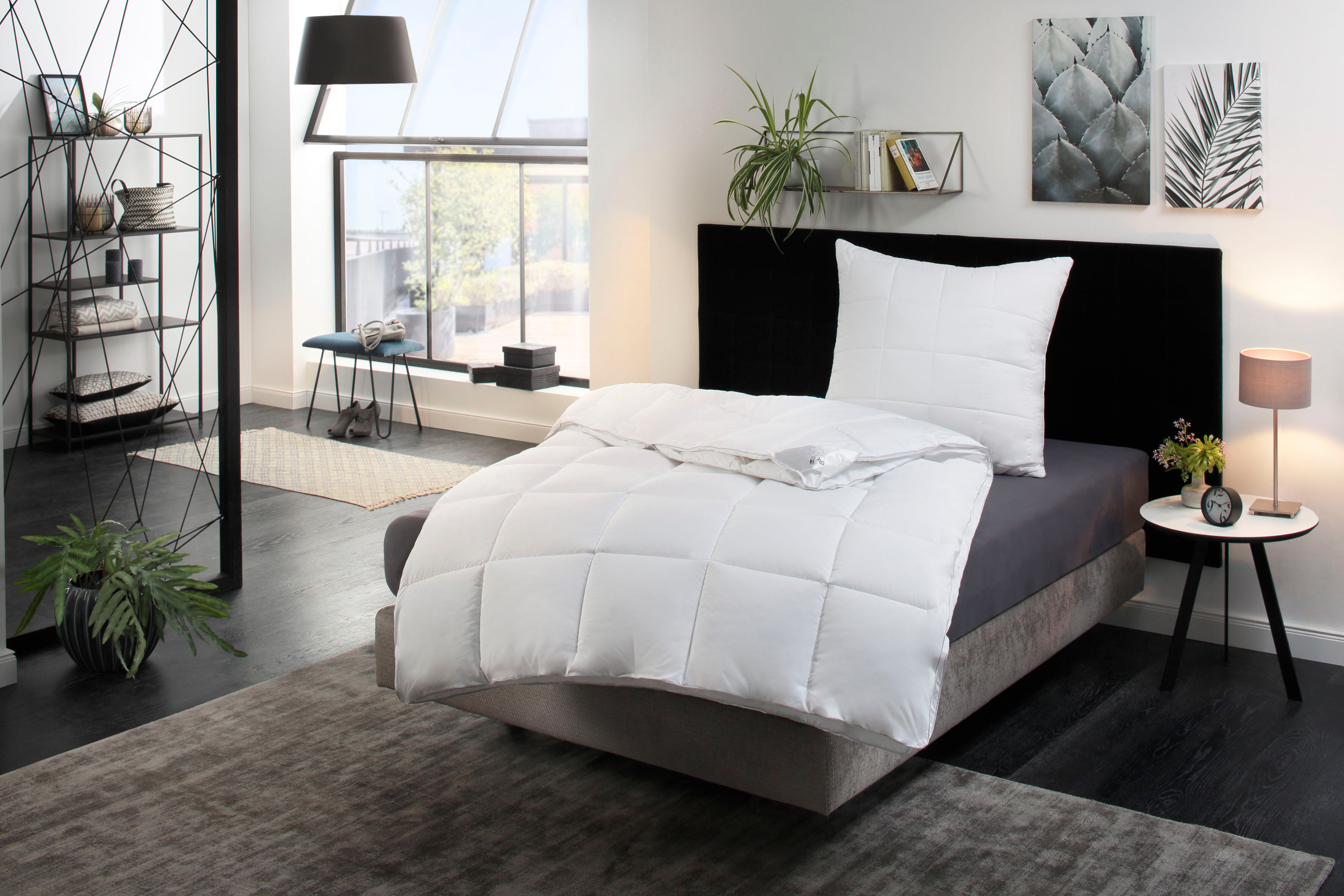Kunstfaserbettdecke RIBECO "Isabel", weiß, B:155cm L:220cm, Bezug: 100% Polyester. Füllung: 100% Polyester, Bettdecken, Luxus Daunenfeeling mit natürlichem Milbenschutz