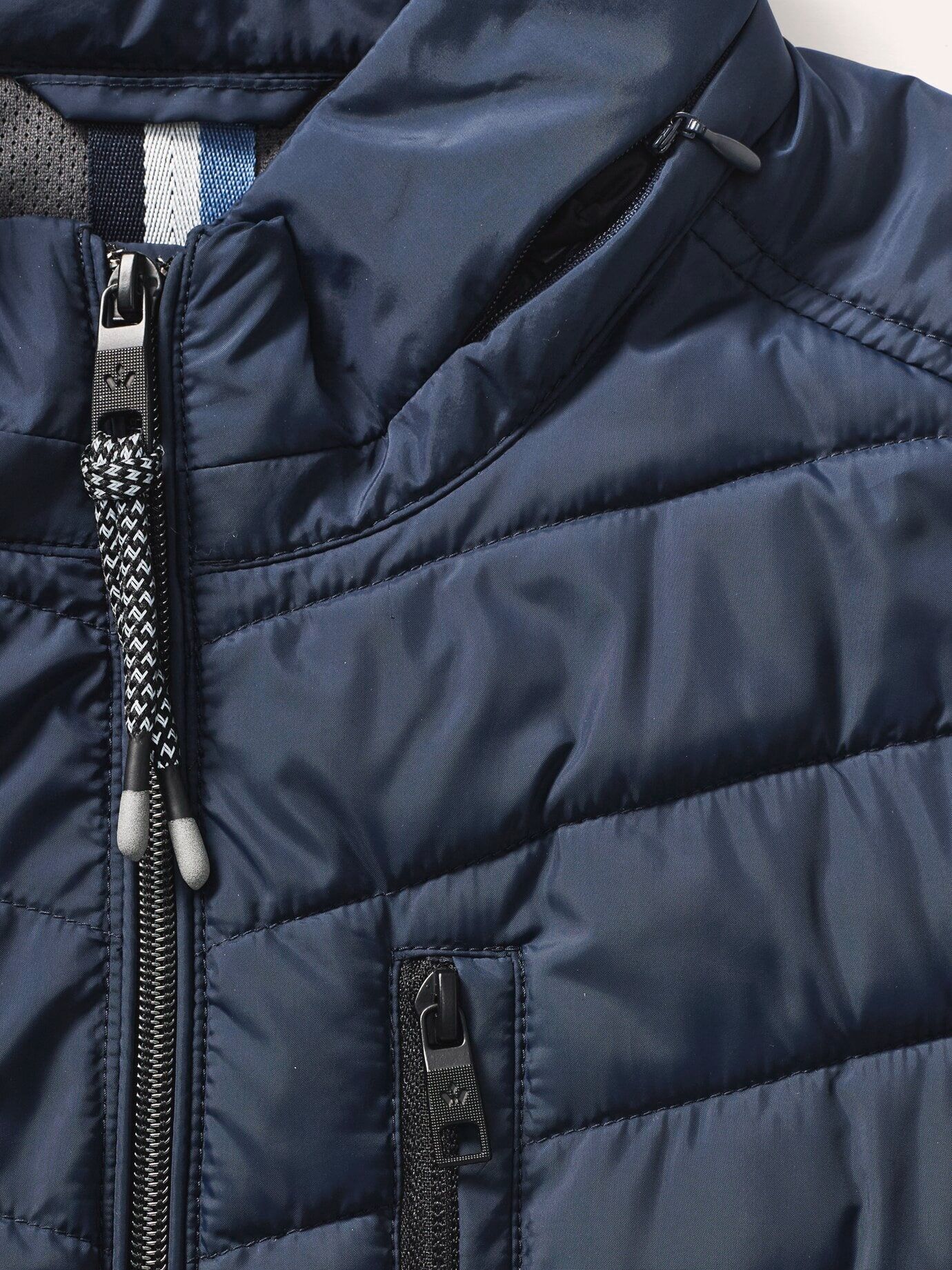 Walbusch Klima Leichtsteppjacke, normale Größen#untersetzte Größen, Farbe Blau, 26, funktionelle Sorona-Füllung extra leicht Herren