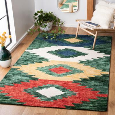 SAFAVIEH Handmade Aspen Velma Boho Tribal Wool Rug