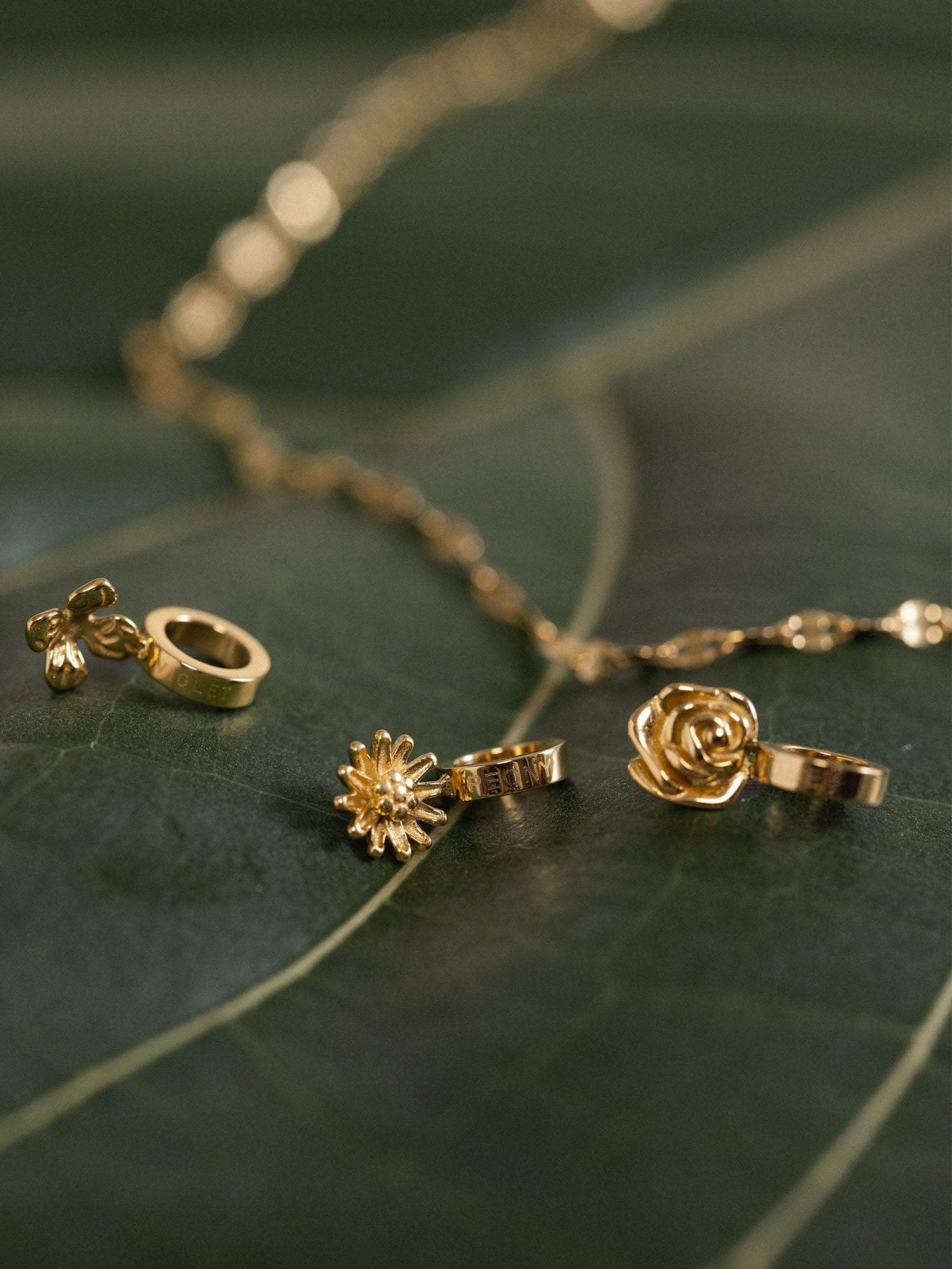 PURELEI Rosen Charm Anhänger - Geburtsblume Juni