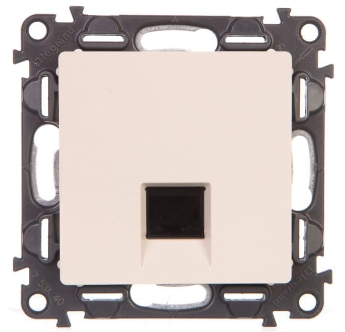 Legrand Valena Life RJ45 stopcontact Cat.5E UTP crèmekleurig