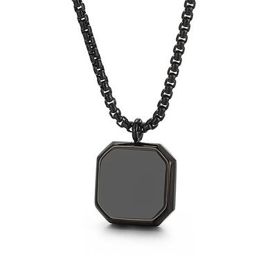 Schwarze Herren-Halskette mit quadratischem Anhänger aus Edelstahl – minimalistisches, geometrisches Ketten-Schmuckstück in Gold, Silber und Schwarz, modisches Accessoire für Alltag, Business Casual und Urlaub