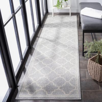 SAFAVIEH Amherst Leota Trellis Rug