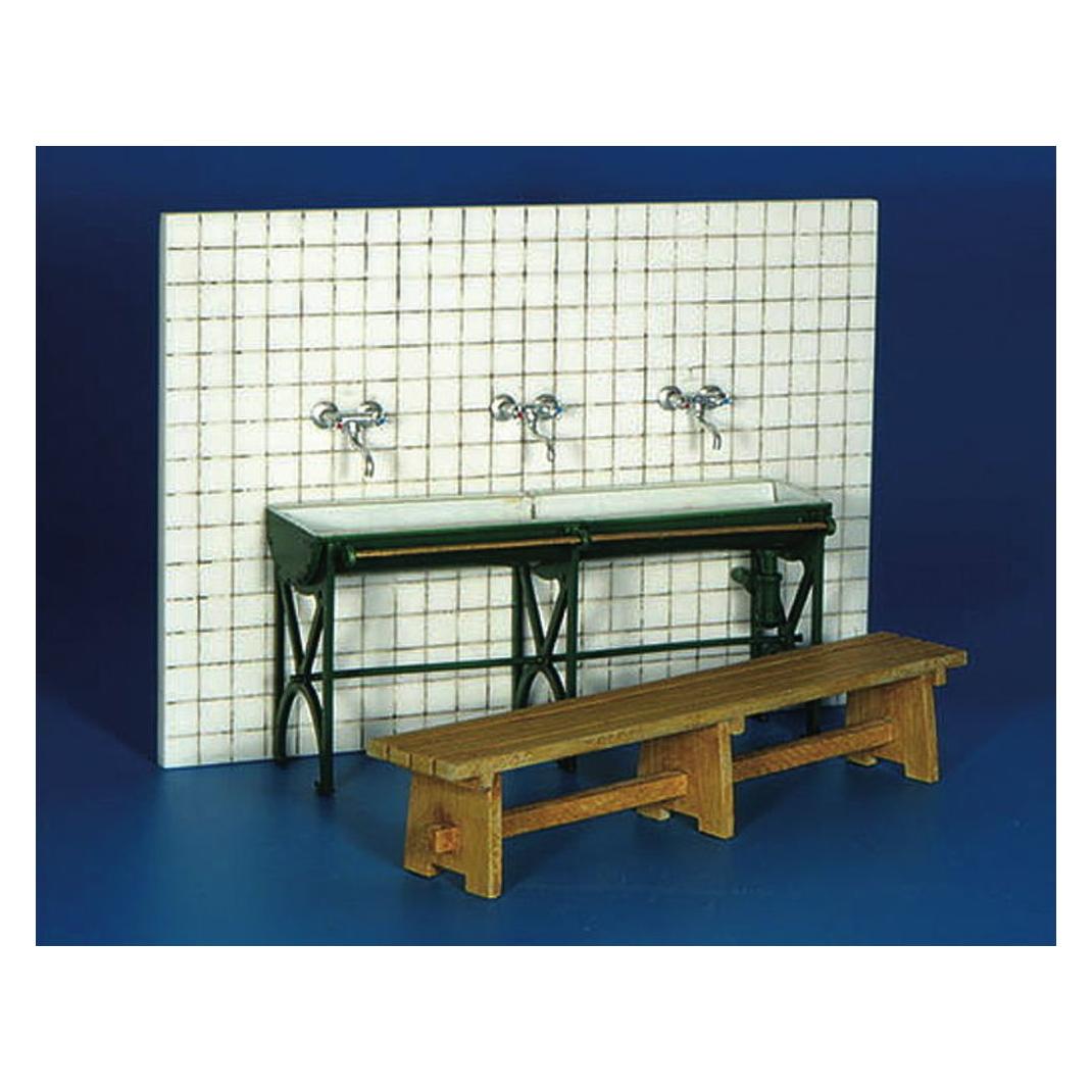 Plus Model Waschraum (23800154)