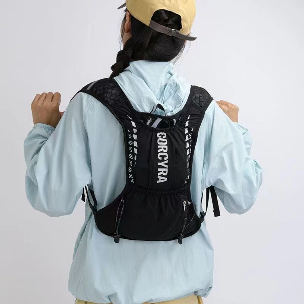INF Bergsteiger-Weste Rucksack — Leichte Polyester-Weste mit mehreren Fächern für Wasserflasche und Handy Schwarz